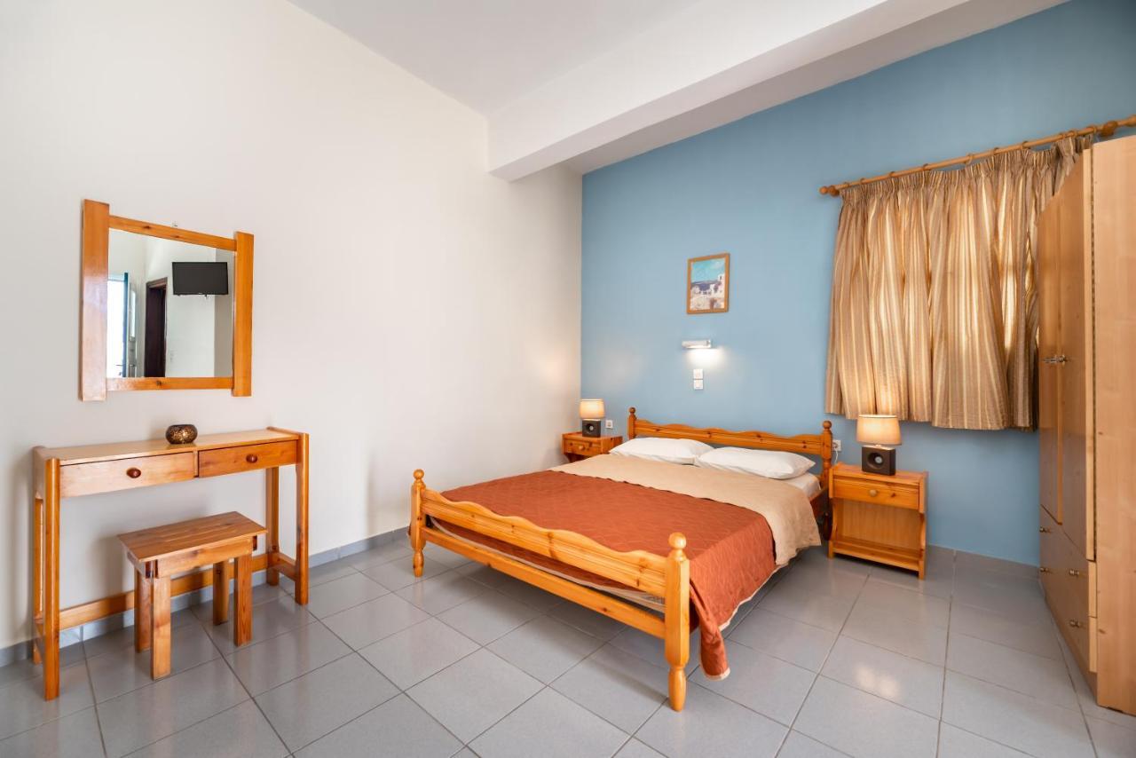 Aparthotel Onar & Perissa (Santorini)