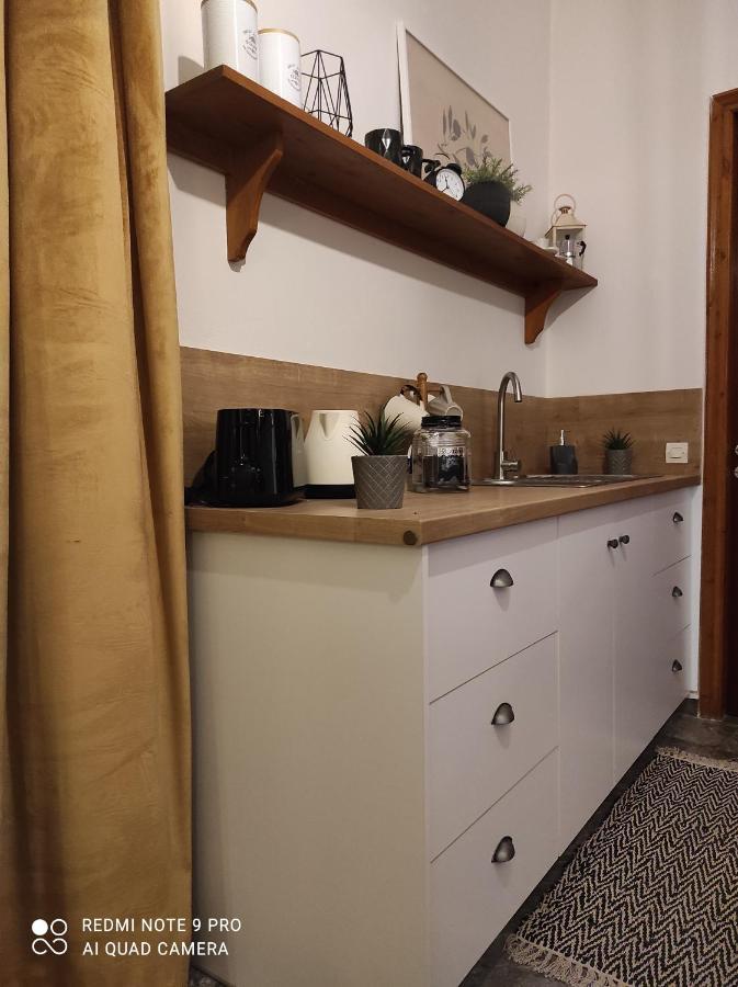 Malibu Apartment