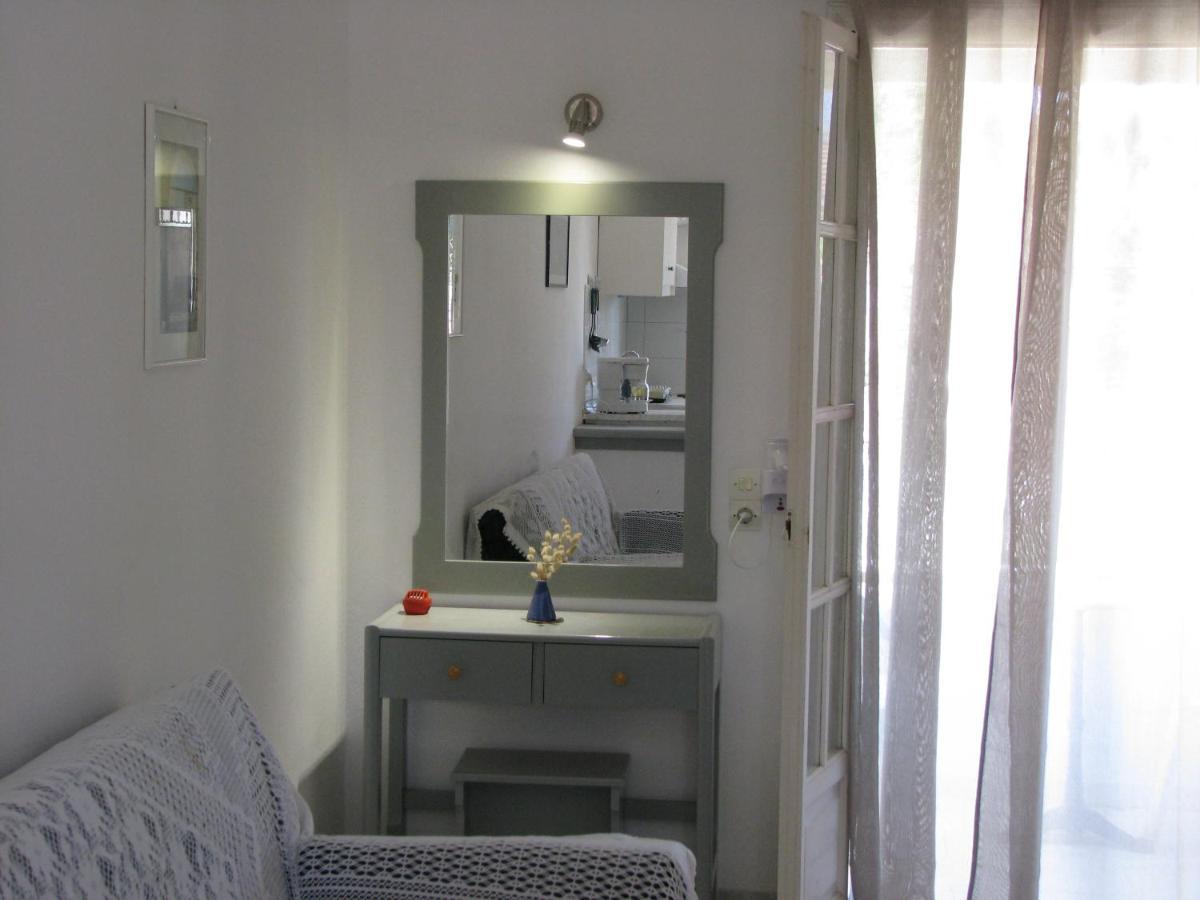 Apartment Dolphin & -next To The Roda (Corfu)