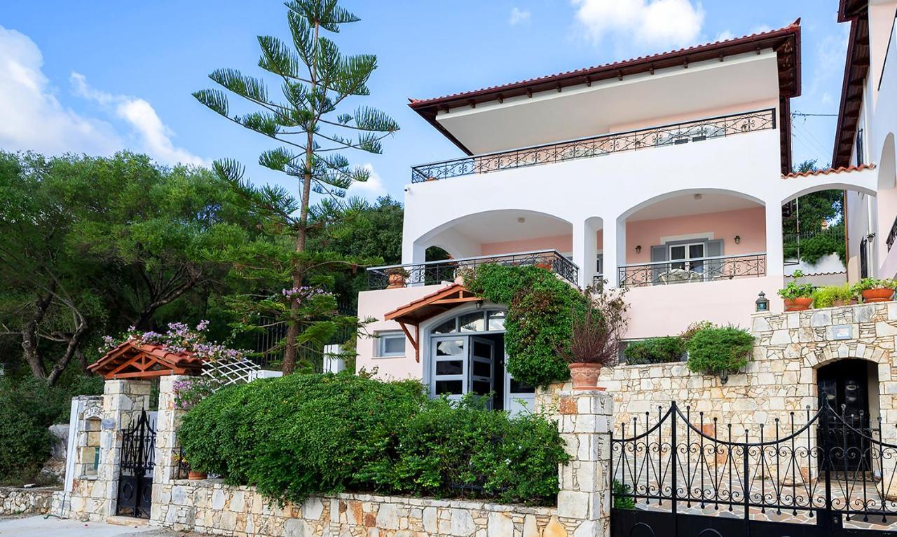 Villa Kefalonia Original - Alexander Beachfront *