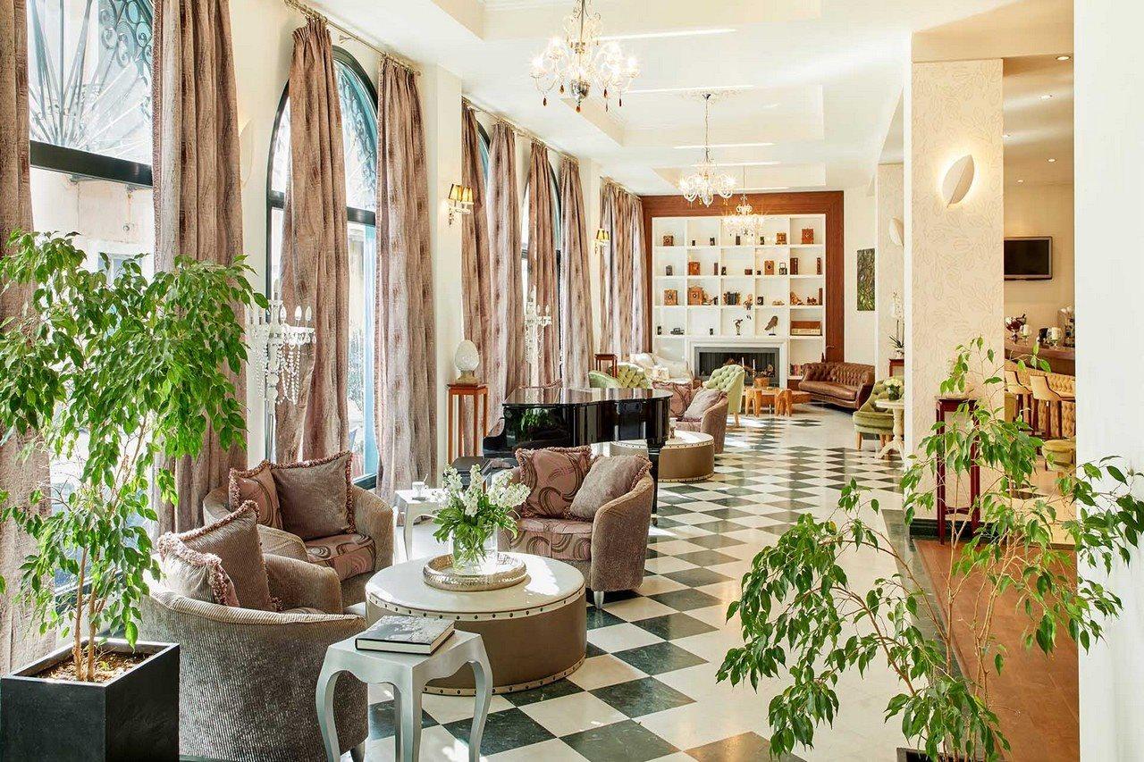 Hotel Dioni Boutique 4*