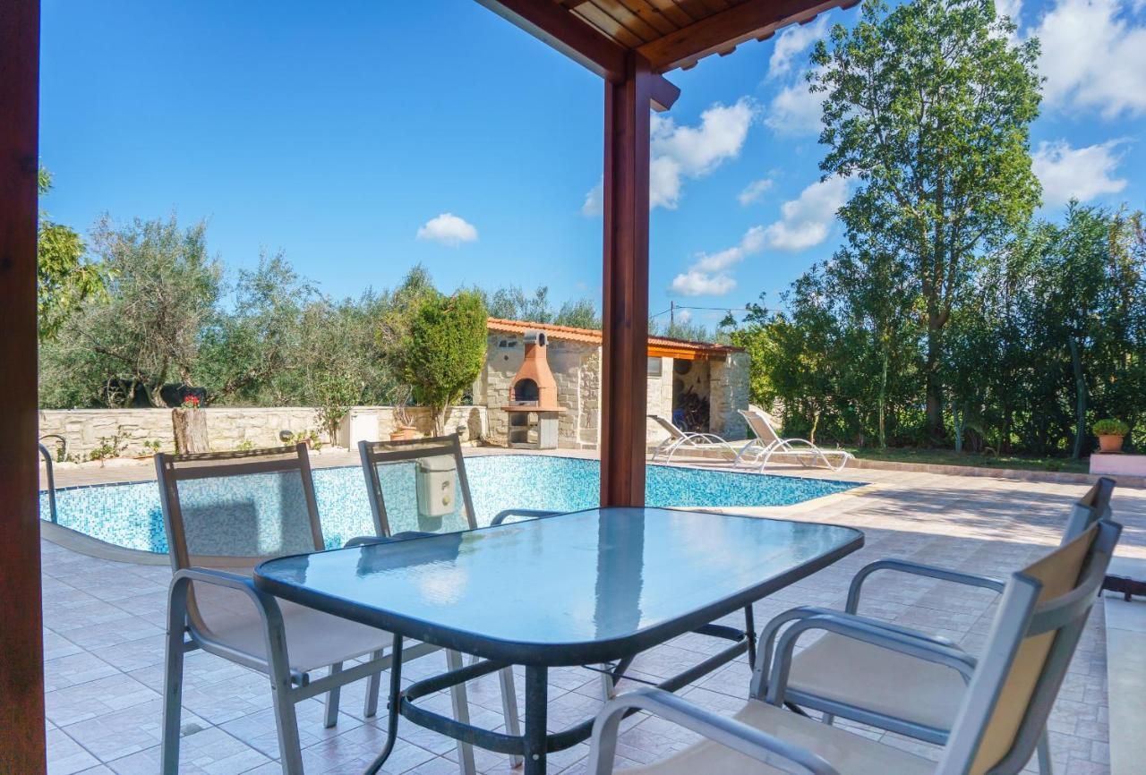 Villa Ilias
