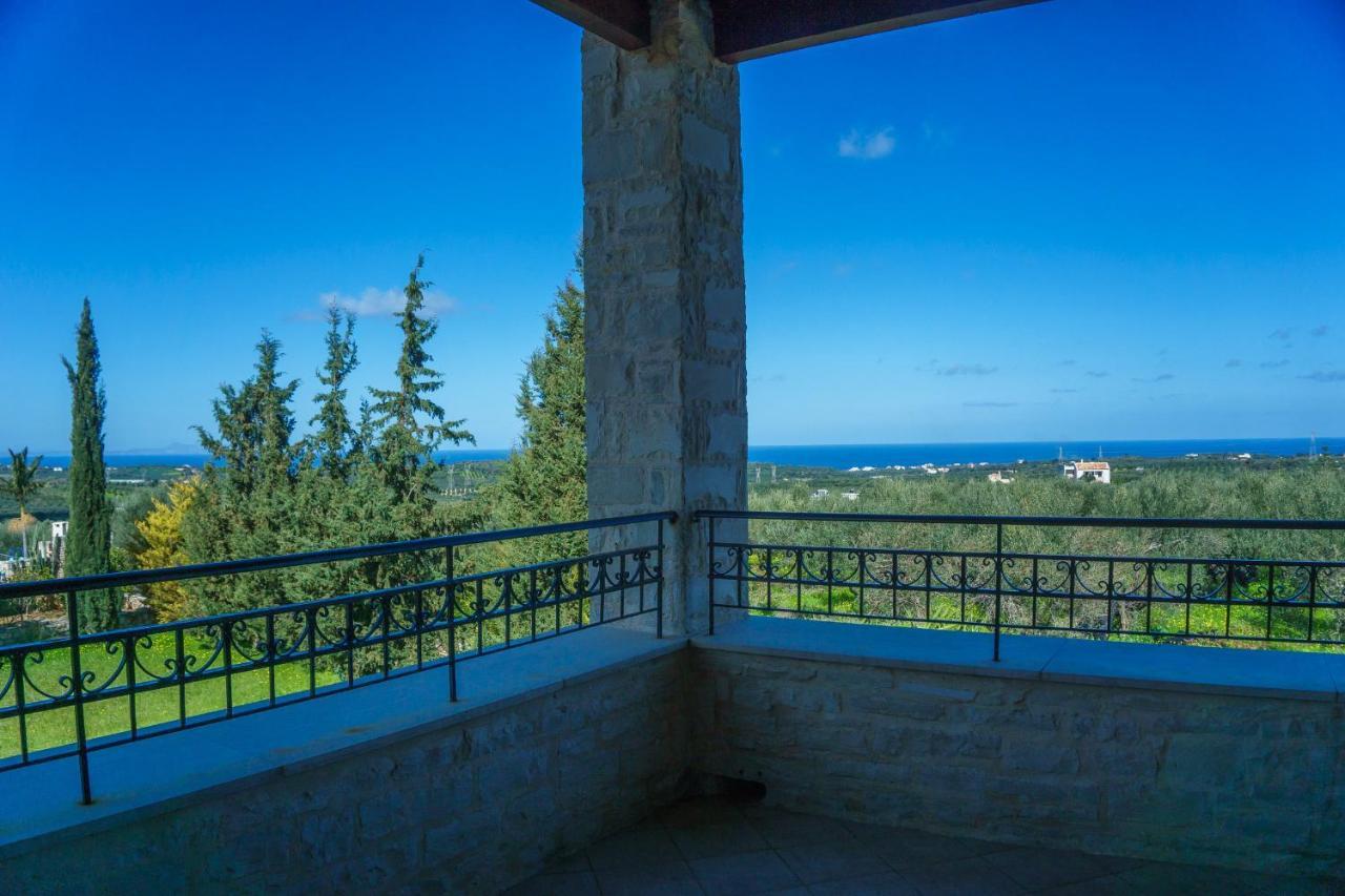 Villa Ilias