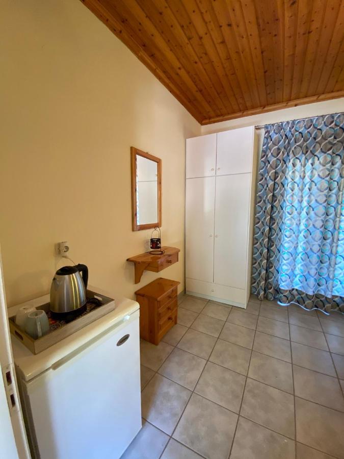 Marathes Studios Agios Nikitas