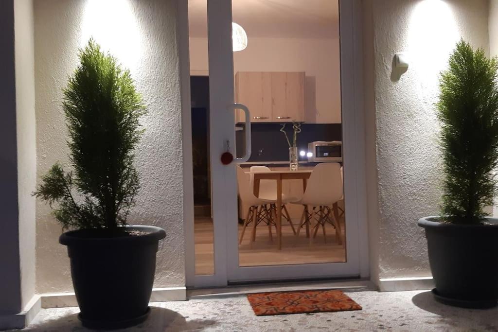 Apartment Veranda *