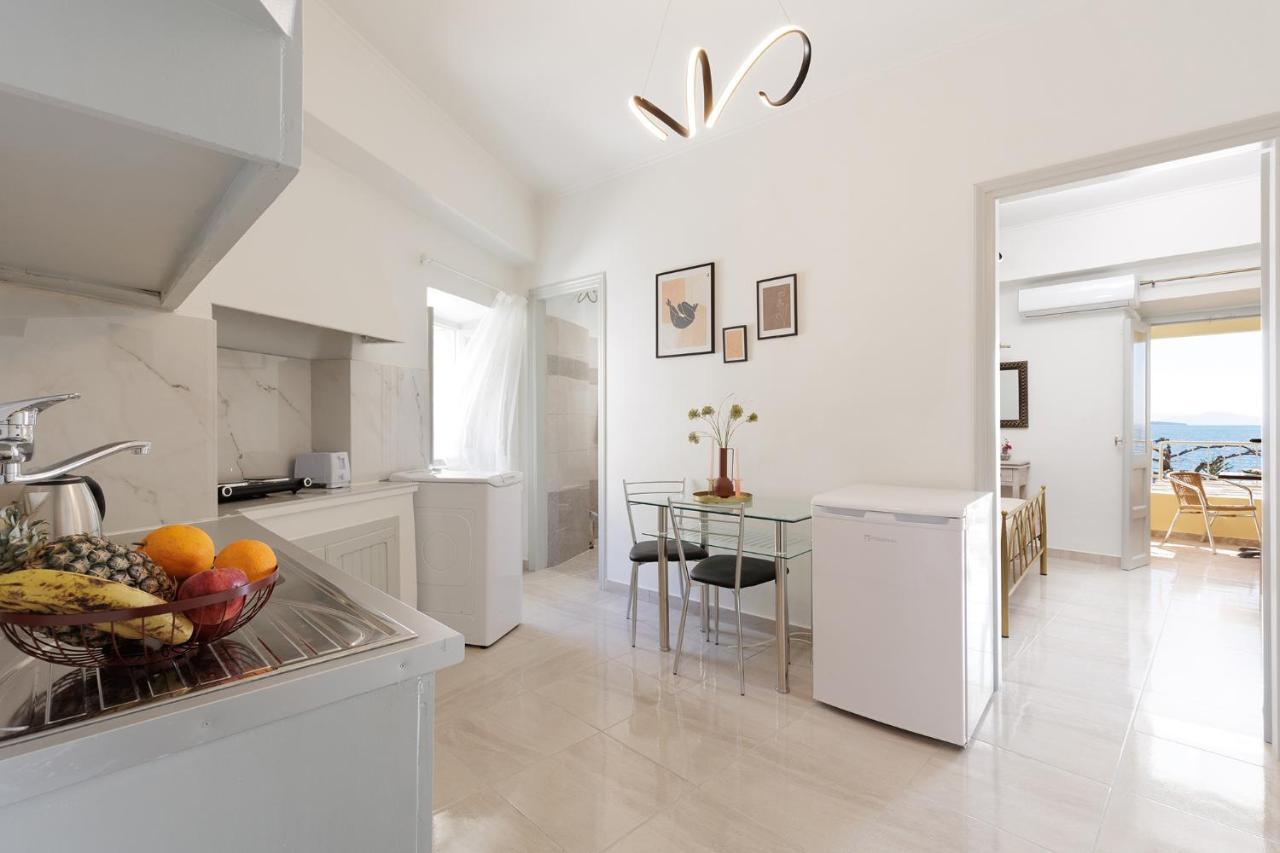 Salt & Sun By Konnect, At Kaminaki Apartment *