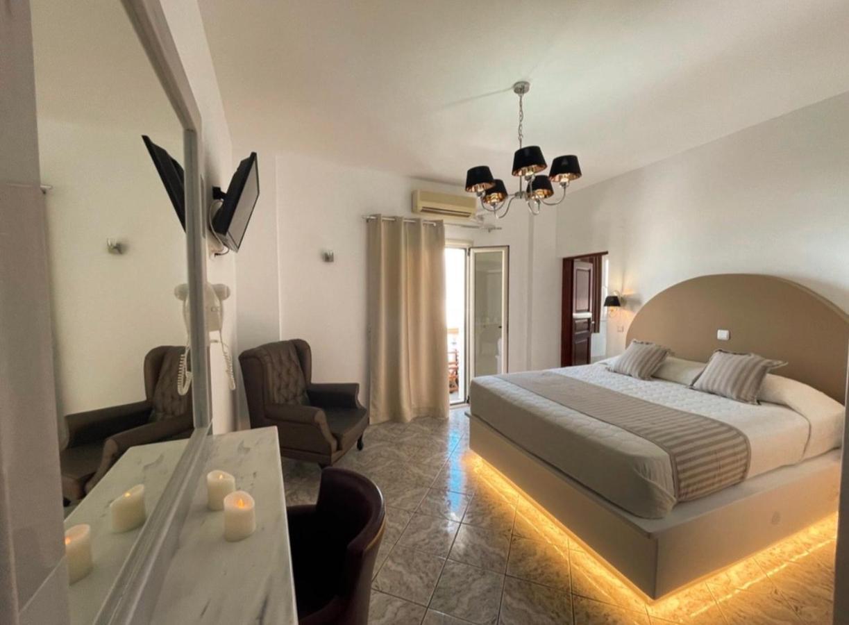 Danae Hotel