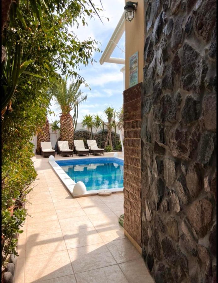 Danae Hotel 3*