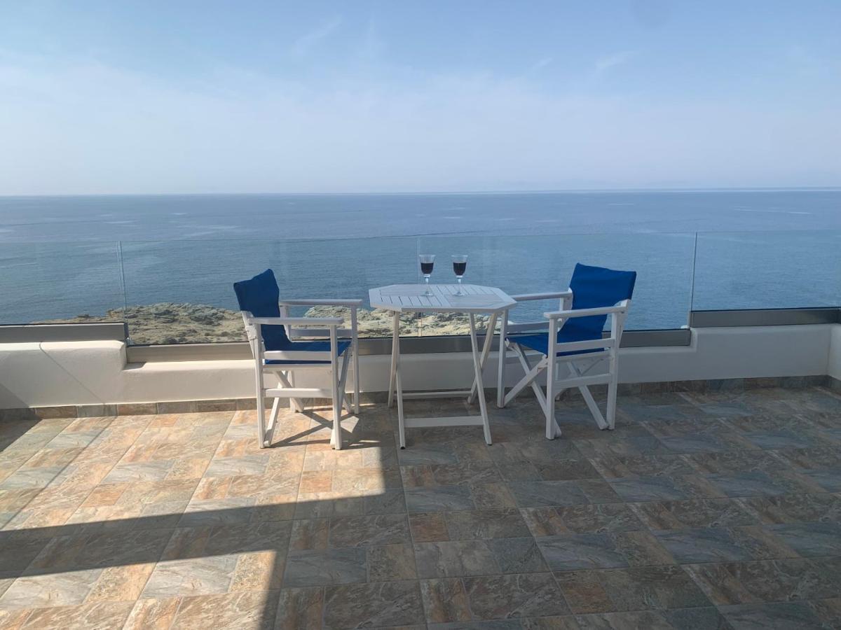 On The Rocks Apartment Karystos (Evia)
