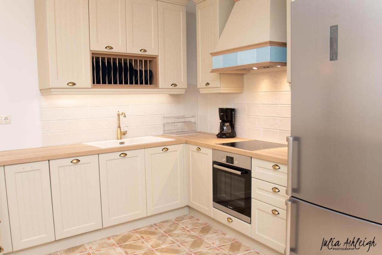 Markezinis Villa Lakones