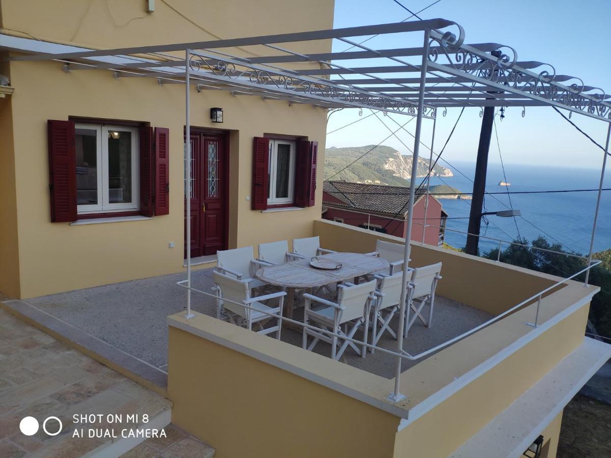 Markezinis Villa Lakones