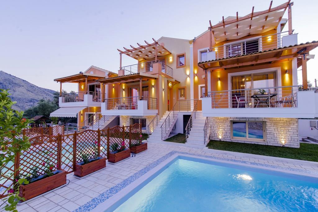Saints Holiday home *