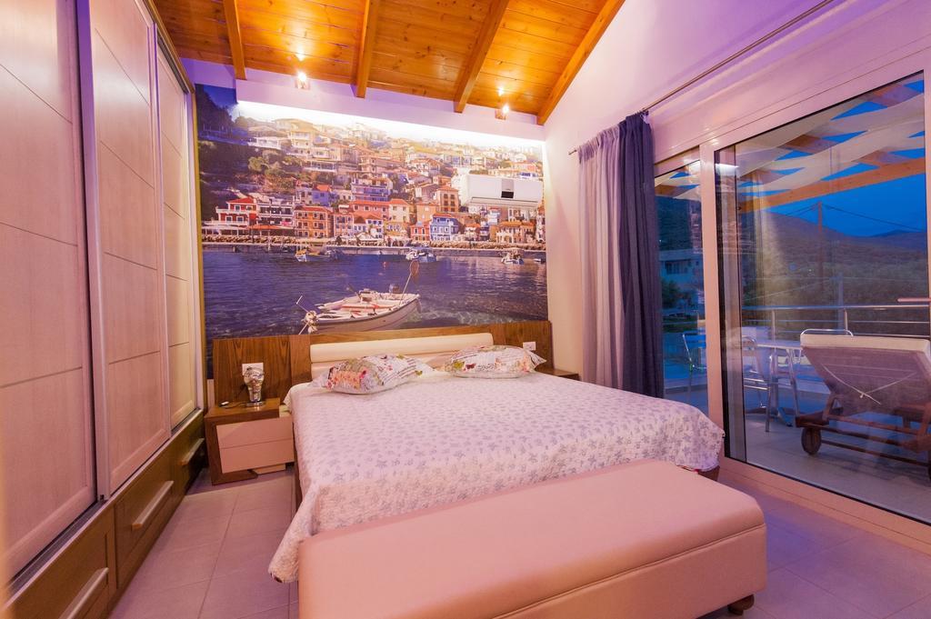 Holiday home Saints Plataria