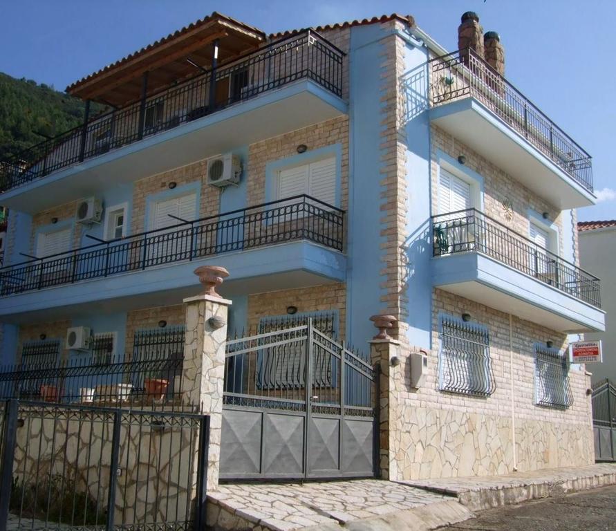 Kristallia Guest house