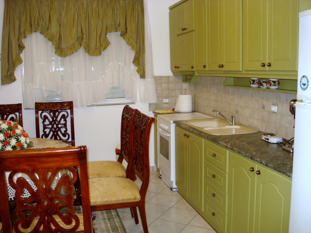 Guest house Kristallia *