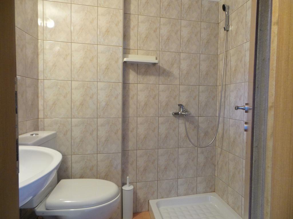 Studios Kaintas Agia Paraskevi (Kassandra)