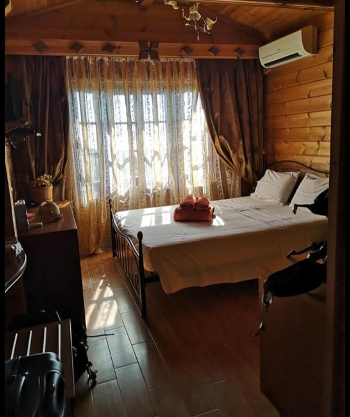 Vigla Ias 2 Guest house Paradisos