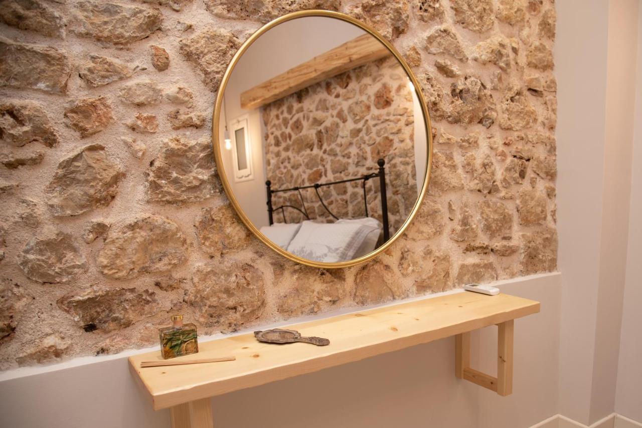 Markezinis Villa Lakones