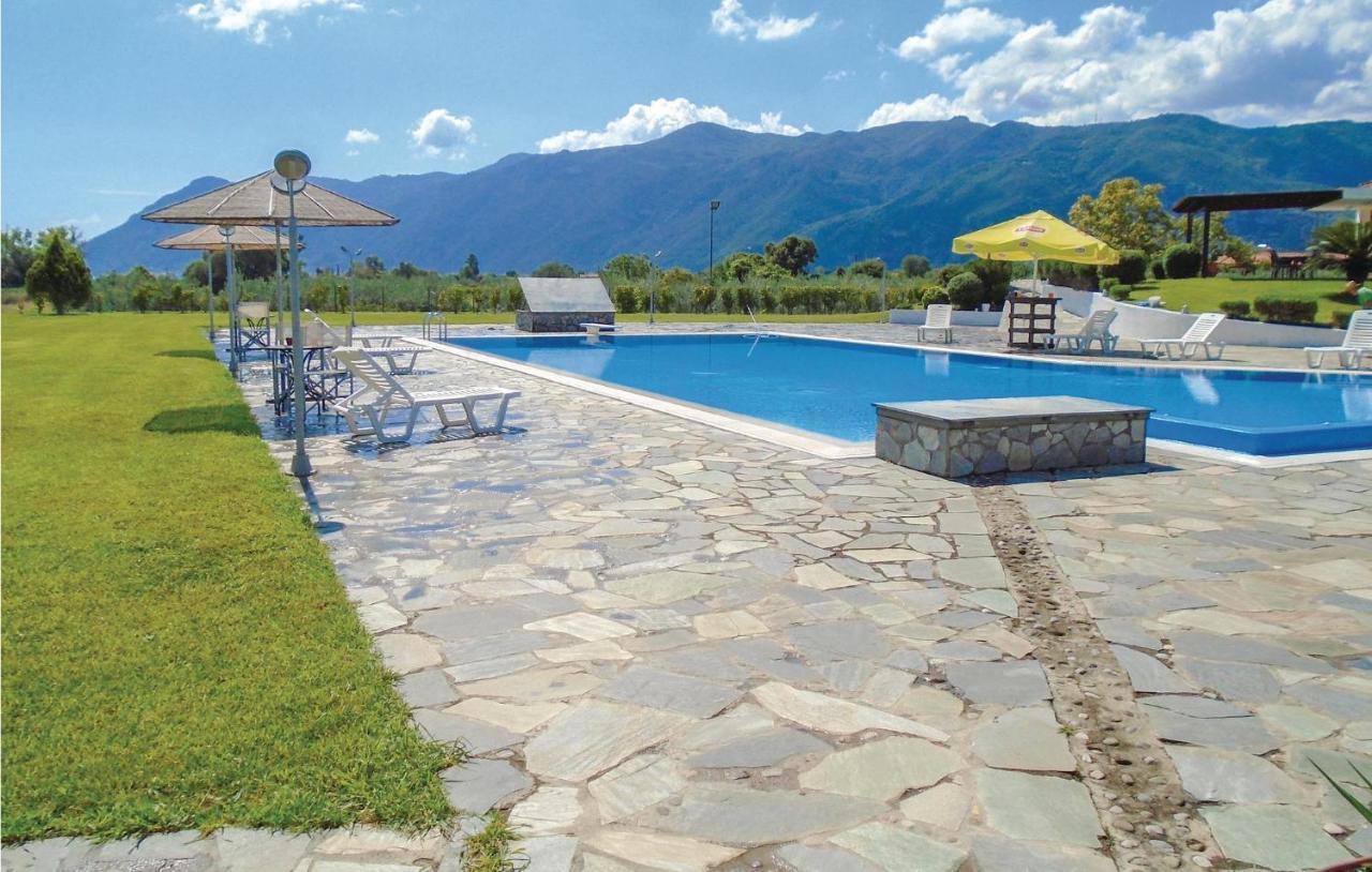Awesome In Holiday home Kamena Vourla