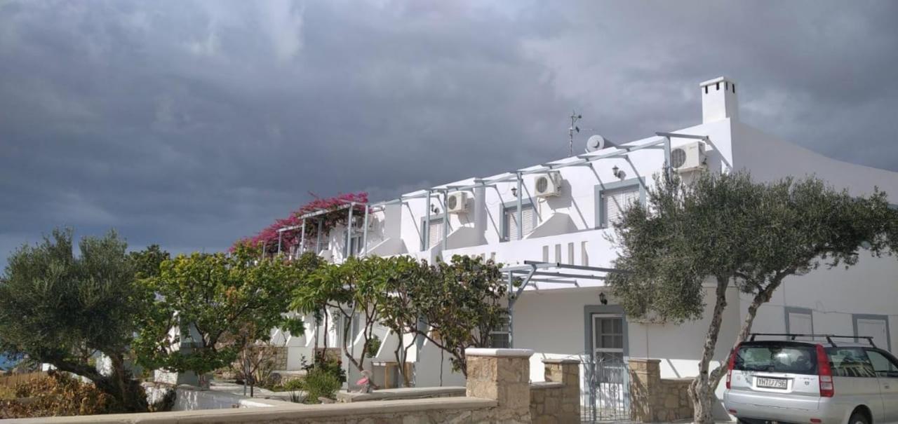 Aparthotel Nina 3*