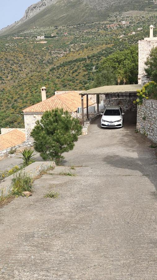 Smaragda Country house *