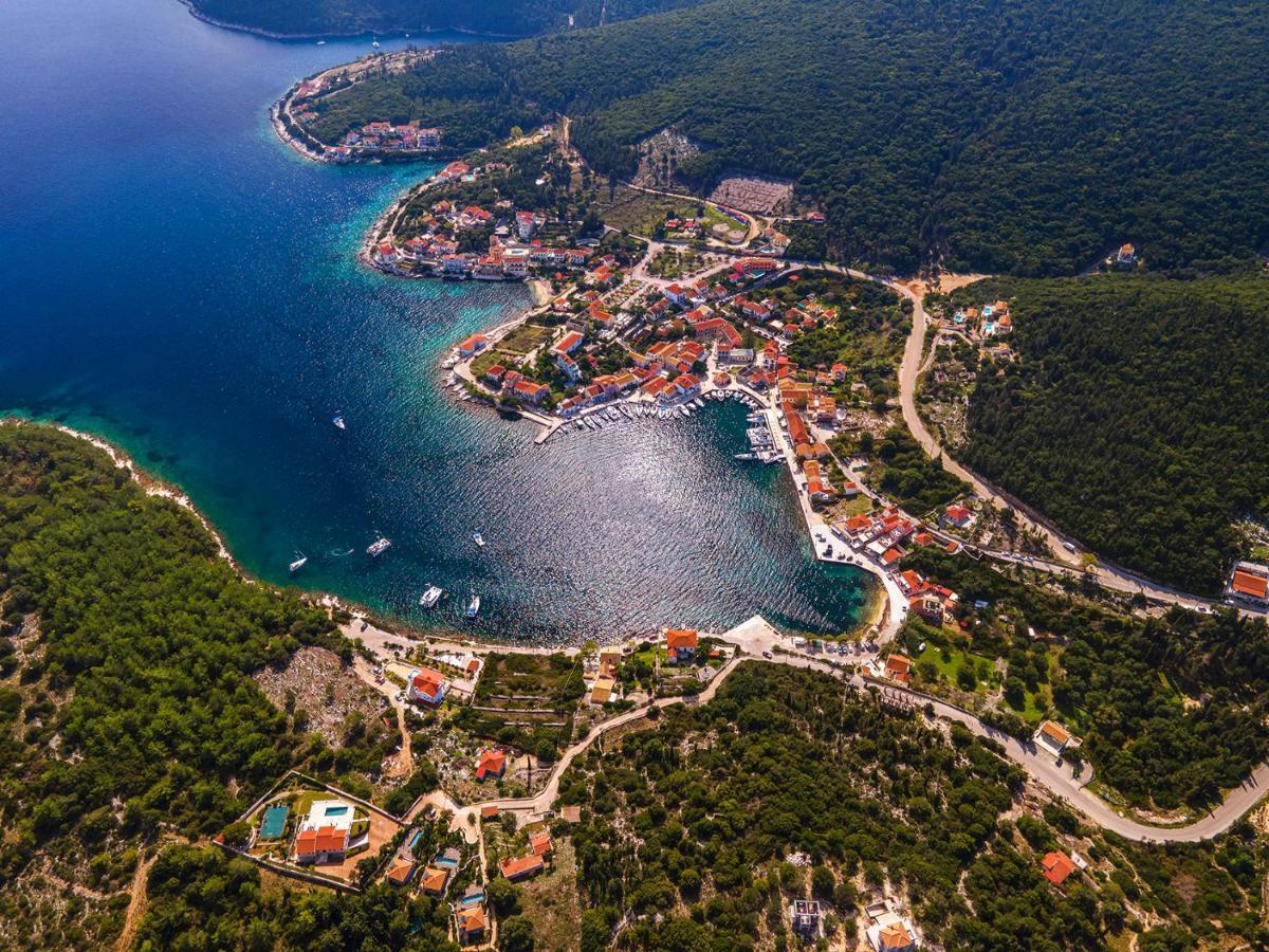 Villa Kefalonia Original - Alexander Beachfront *
