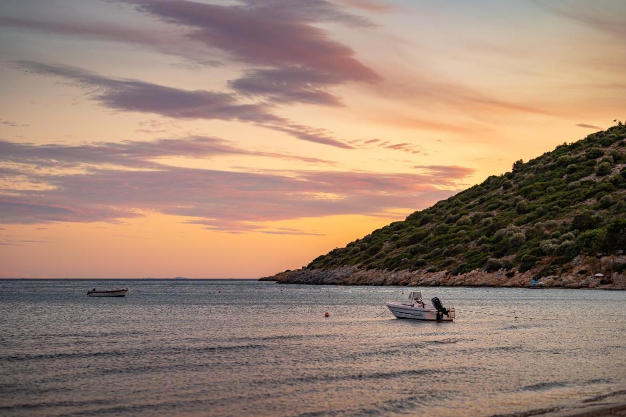 Seaview & Psili Ammos (Samos)