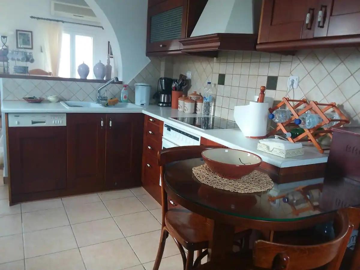Milos Sun Peran Triovasalos