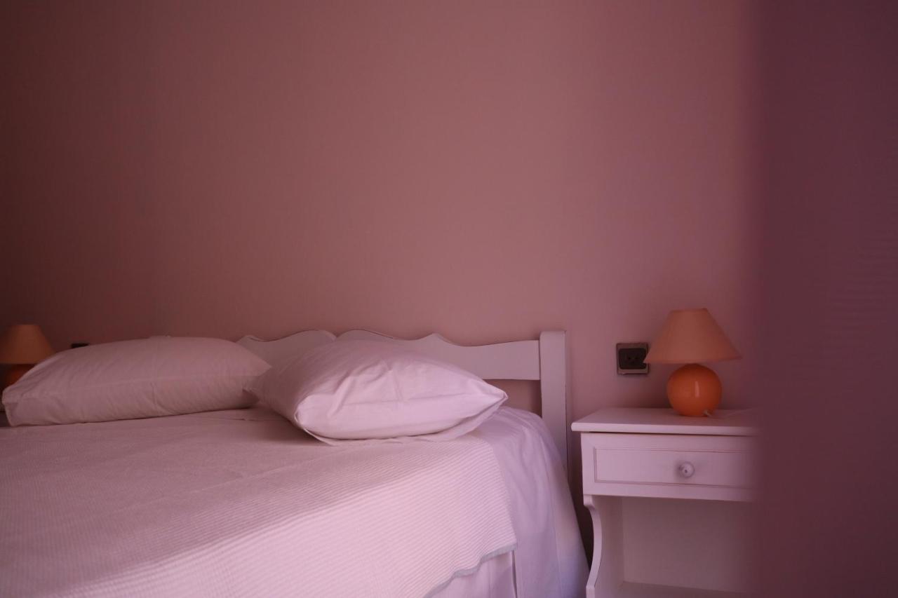 Helena Apartment *