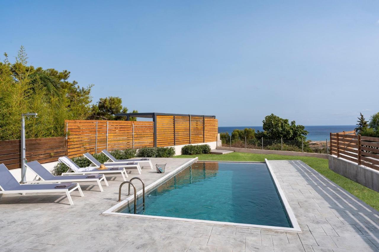 Luxury Nissovilla With Private Pool & Sea Views Villa
