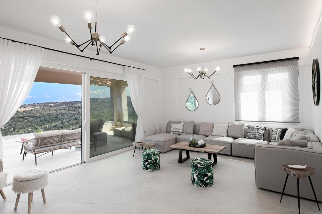 Oasis, Luxury *