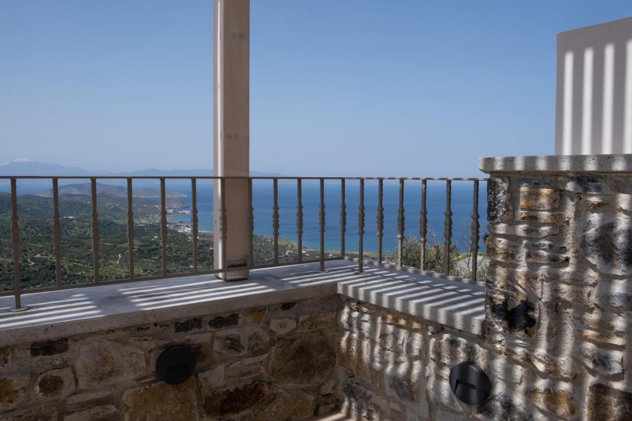 Palmar Club - Aphrodite Mirsini (Crete)