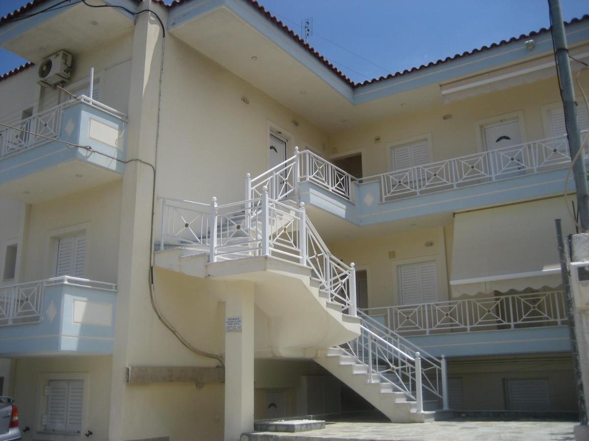 Almare Apartment
