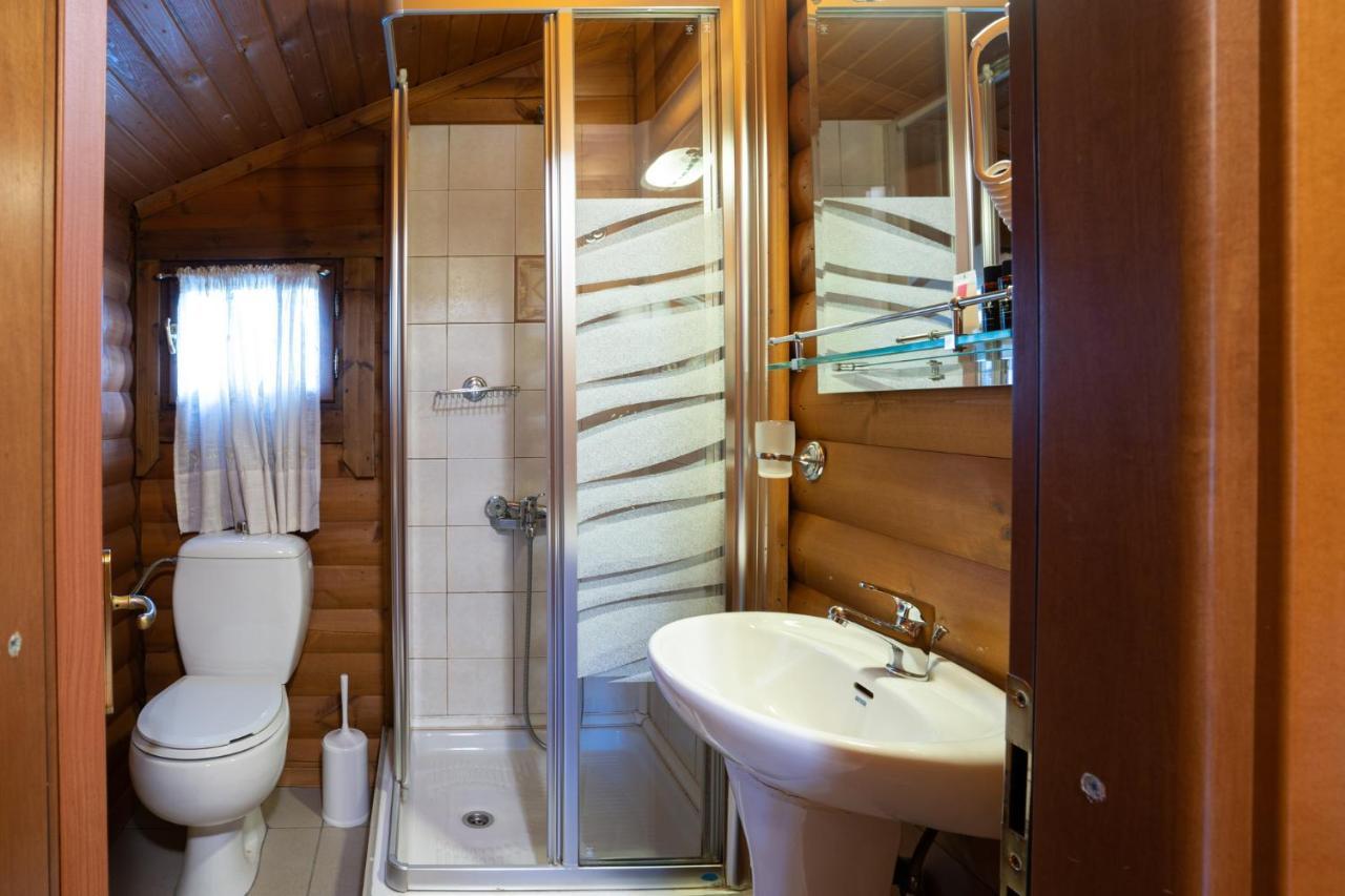 Likouresi Village Aparthotel Karpenisi