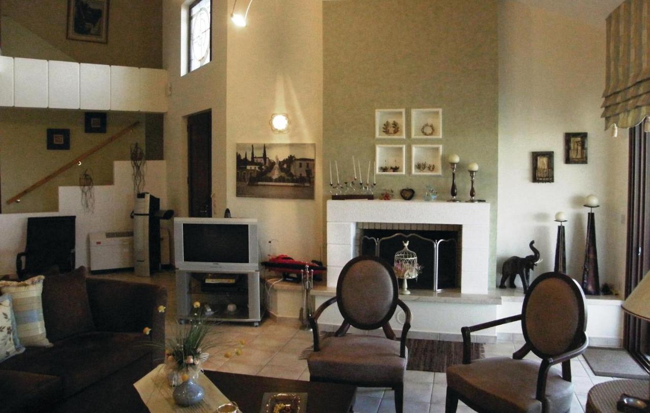 Holiday home Awesome In