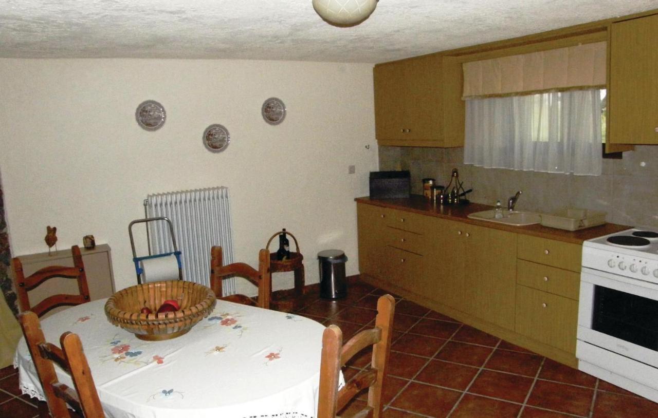 Holiday home Awesome In Kamena Vourla