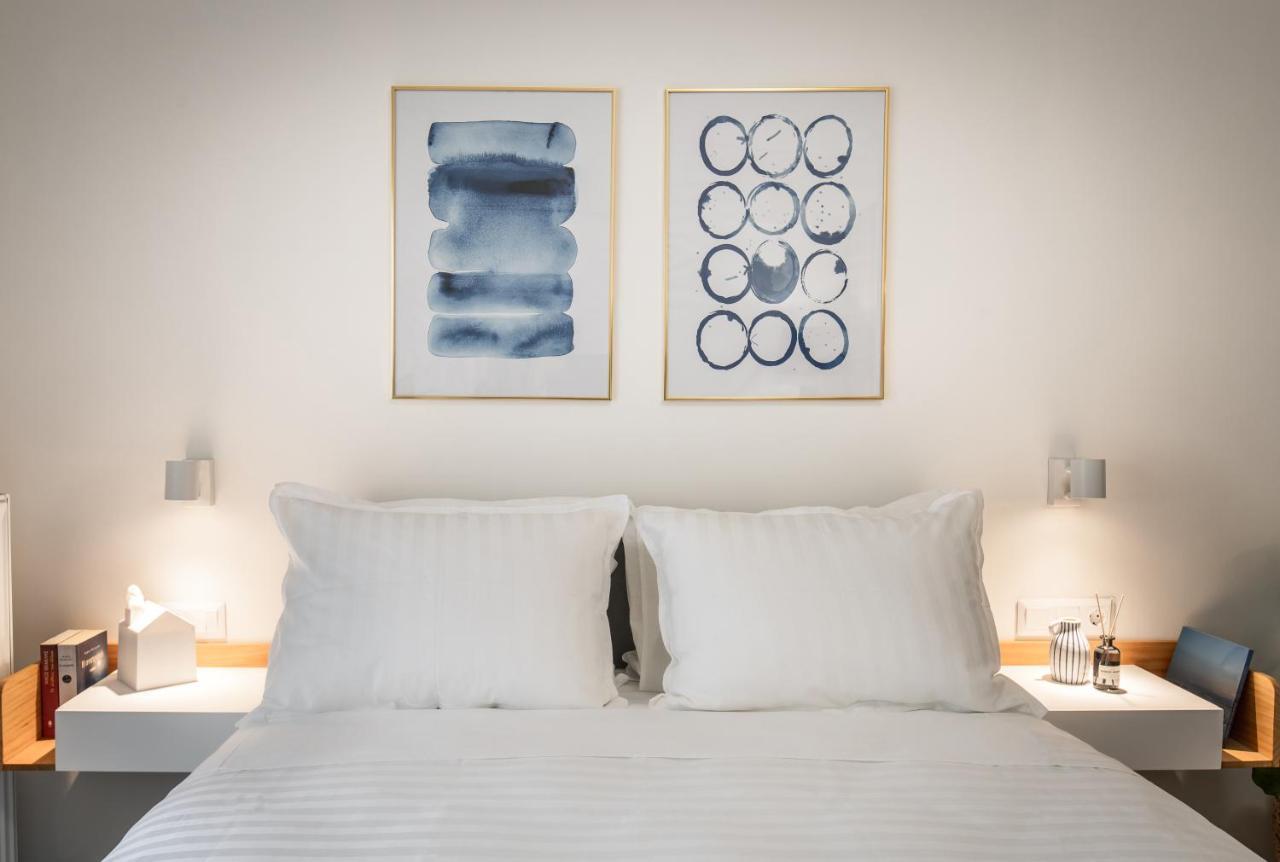 Apartment Chic & Comfort Homes In # 3 *