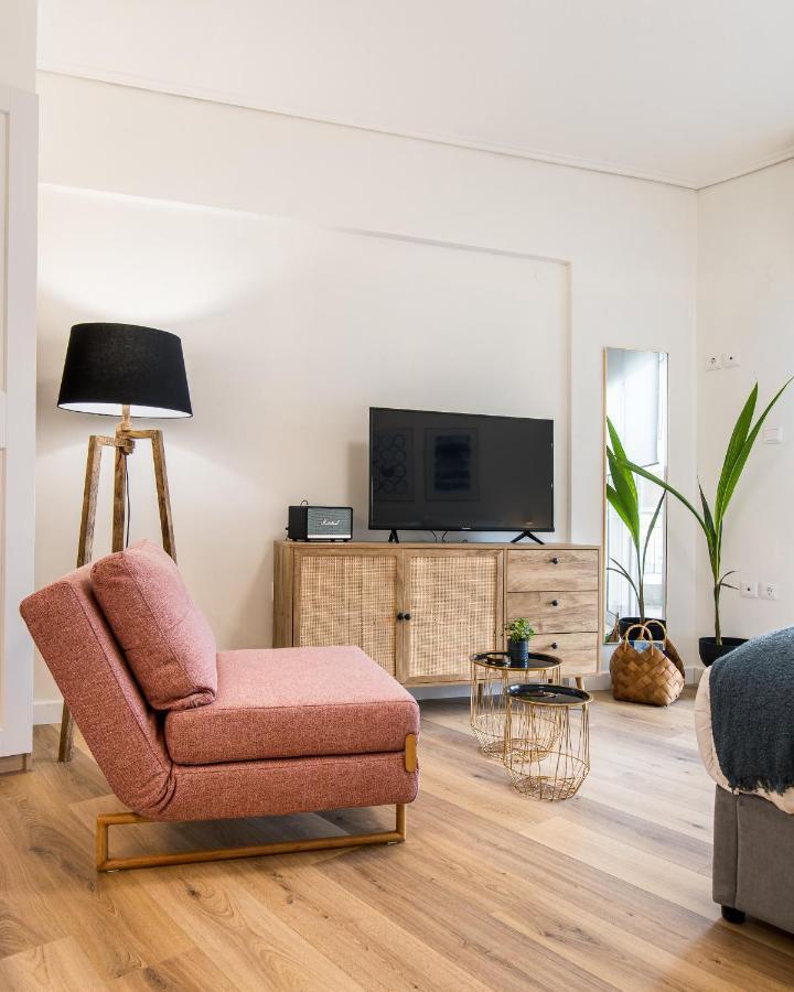 Apartment Chic & Comfort Homes In # 3 *