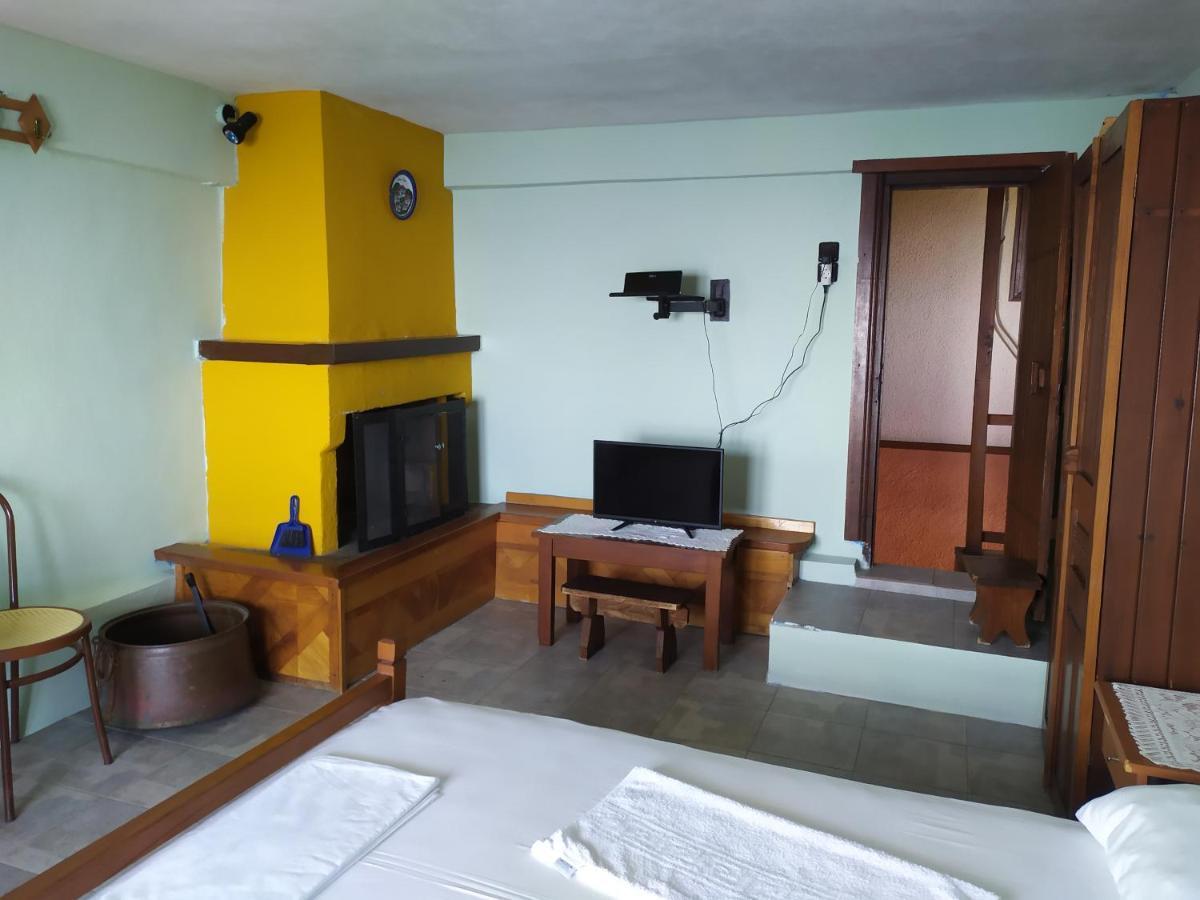 Triple In Mylopotamos Apartment *