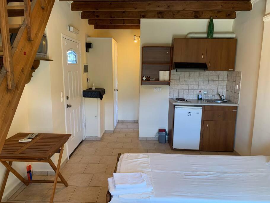 Apartment Despina 4 Beds With Loft And Kitchenette # 8 Raches (Ikaria)