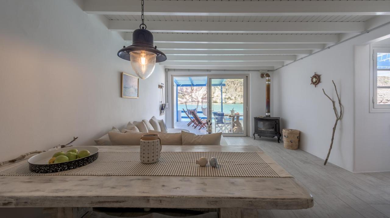 Holiday home Aquanis Anchored, Sea Front House,