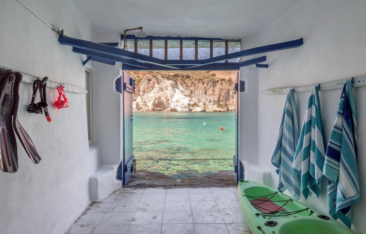 Holiday home Aquanis Anchored, Sea Front House, *