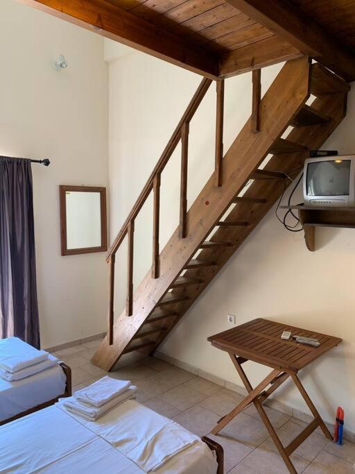 Despina 4 Beds With Loft And Kitchenette # 8 Apartment Raches (Ikaria)