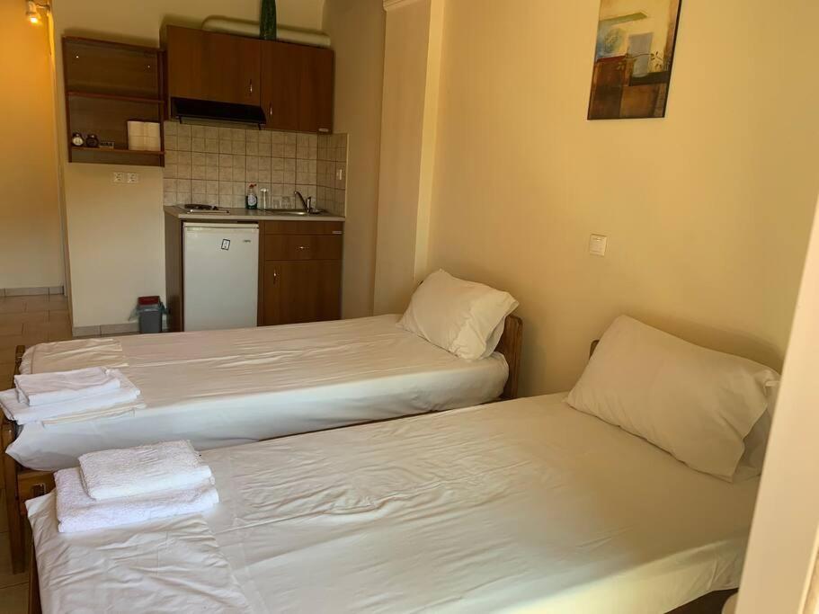 Despina 4 Beds With Loft And Kitchenette # 8 *