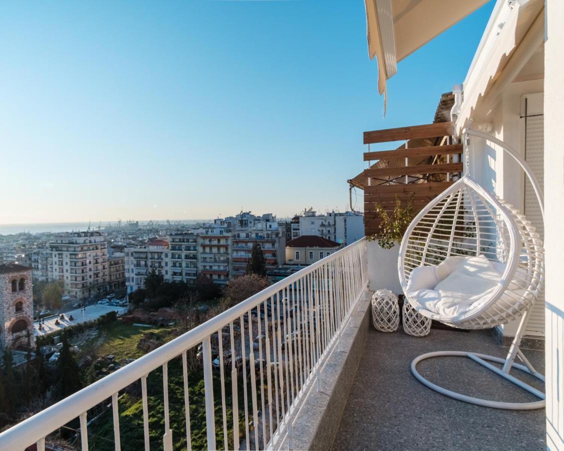 Is * Thessaloniki