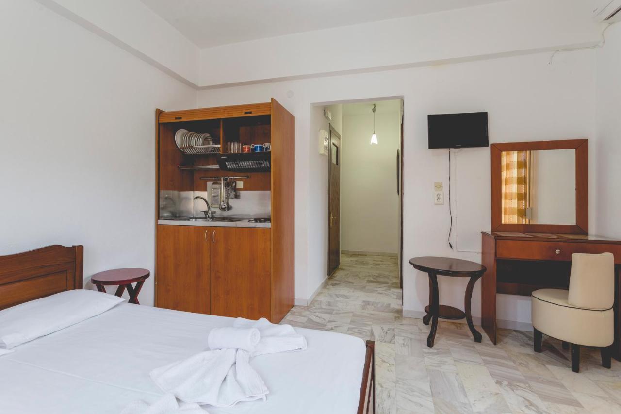 Apartment Yianna *