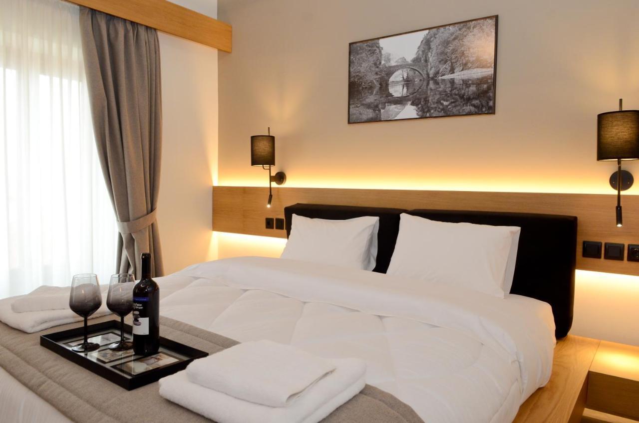 Roloi Apartment