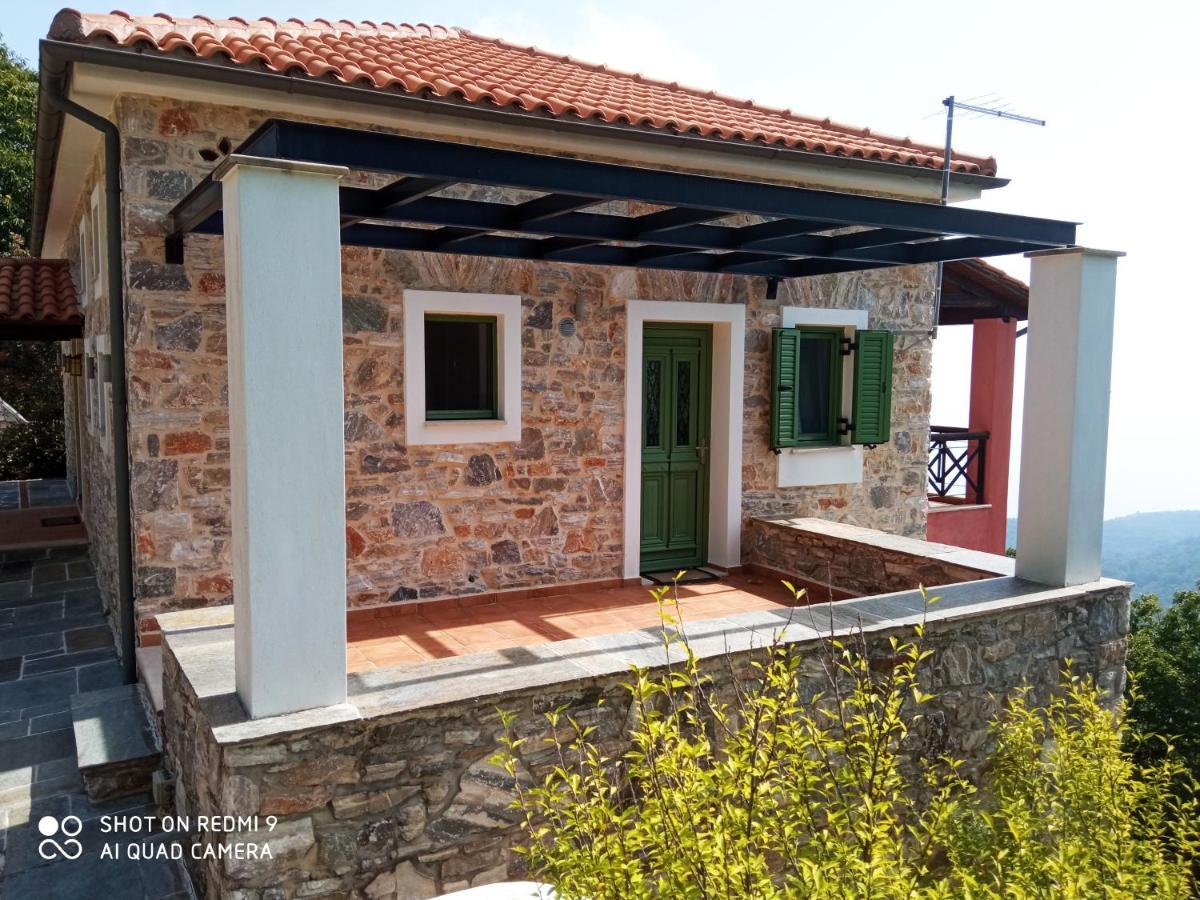 Villa Sklithro In The Heart Of The Forest With Magnificent View Of The Sea Just 10 Minutes From It *