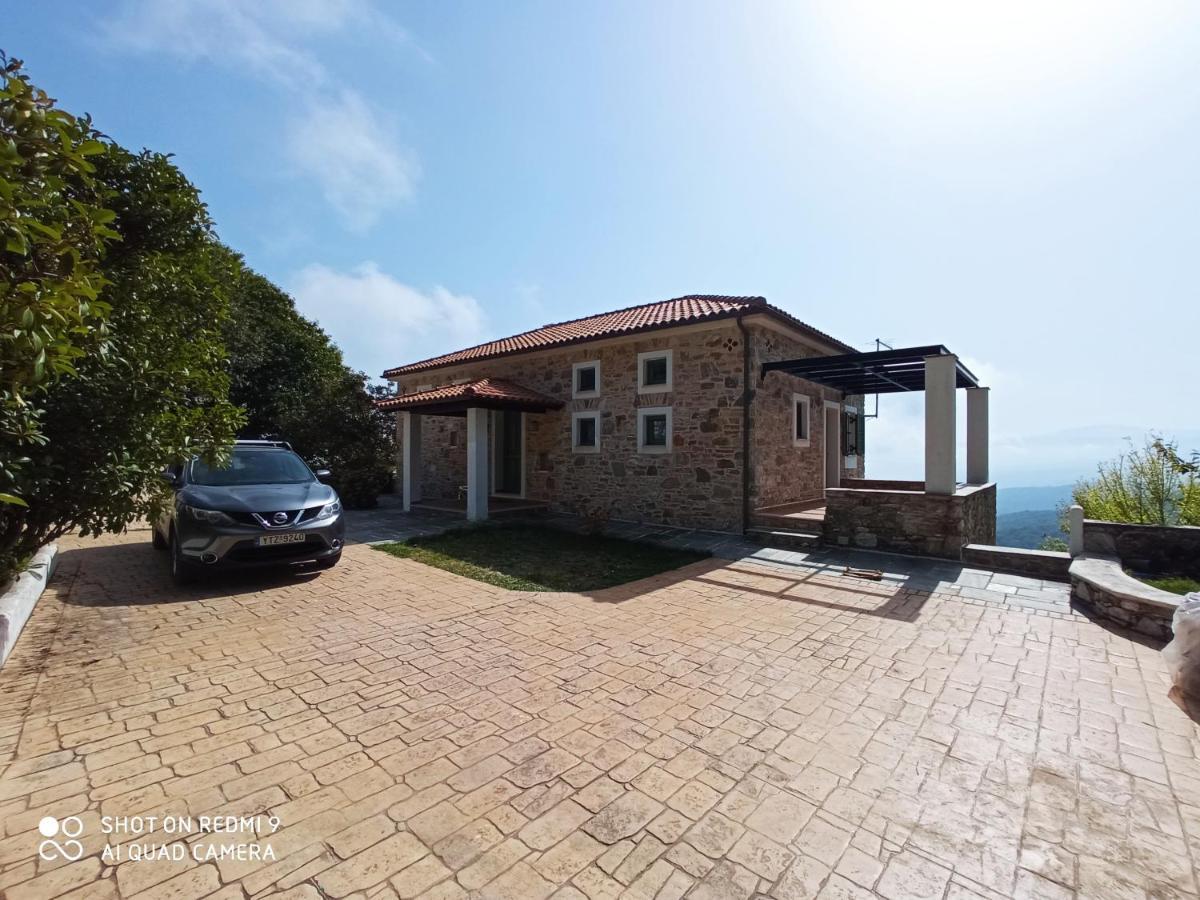 Sklithro In The Heart Of The Forest With Magnificent View Of The Sea Just 10 Minutes From It Villa *