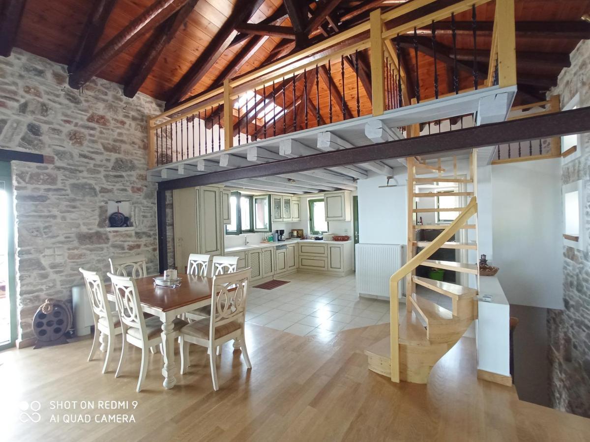 Sklithro In The Heart Of The Forest With Magnificent View Of The Sea Just 10 Minutes From It * Agiakampos (Volos)